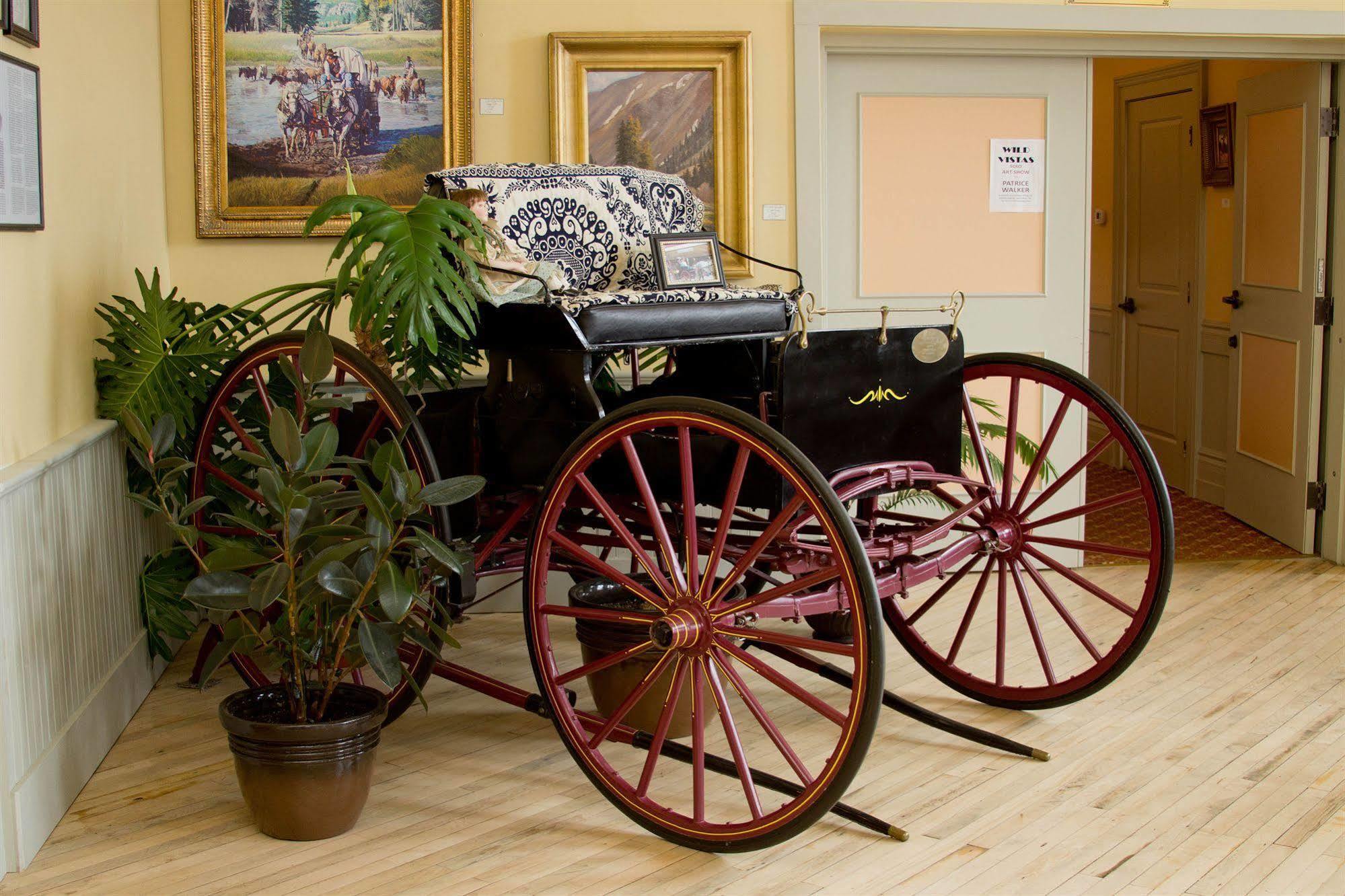 Windsor Hotel & Restaurant Del Norte Екстериор снимка